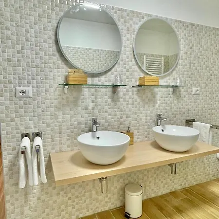 Conforti Suite Salerno Exterior photo